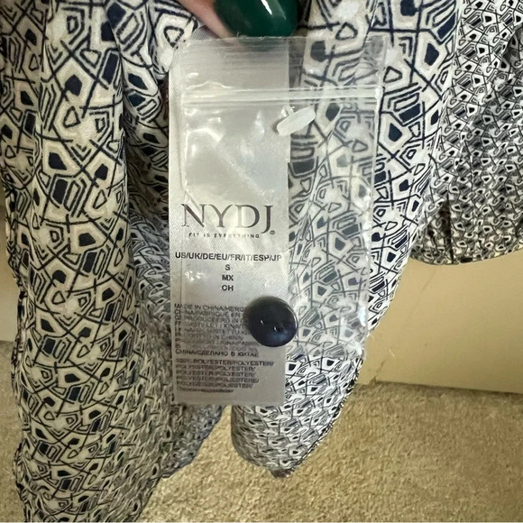 NWT NYDJ Pintuck Blouse, Size Small in ISLANDIGEO - Picture 8 of 10